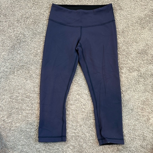 lululemon athletica Pants - Lululemon reversible capri leggings